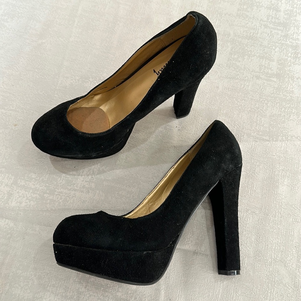 Black heels!